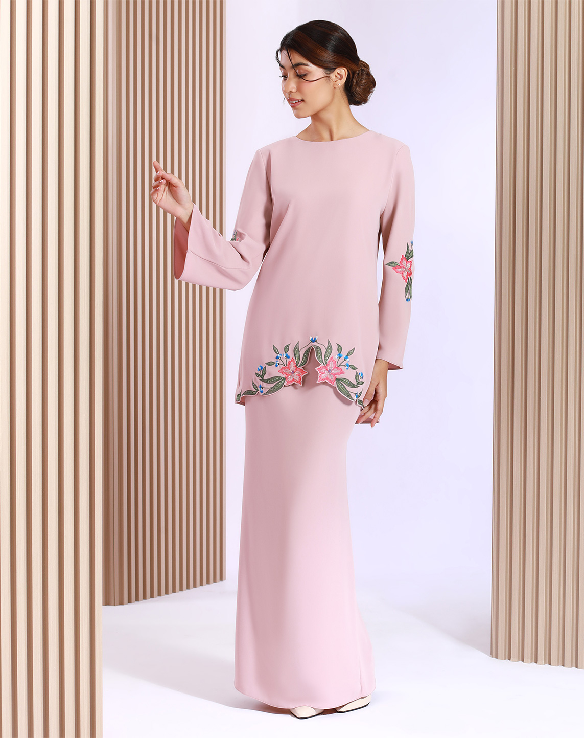 SAFIRA BAJU KURUNG IN PALE MAUVE